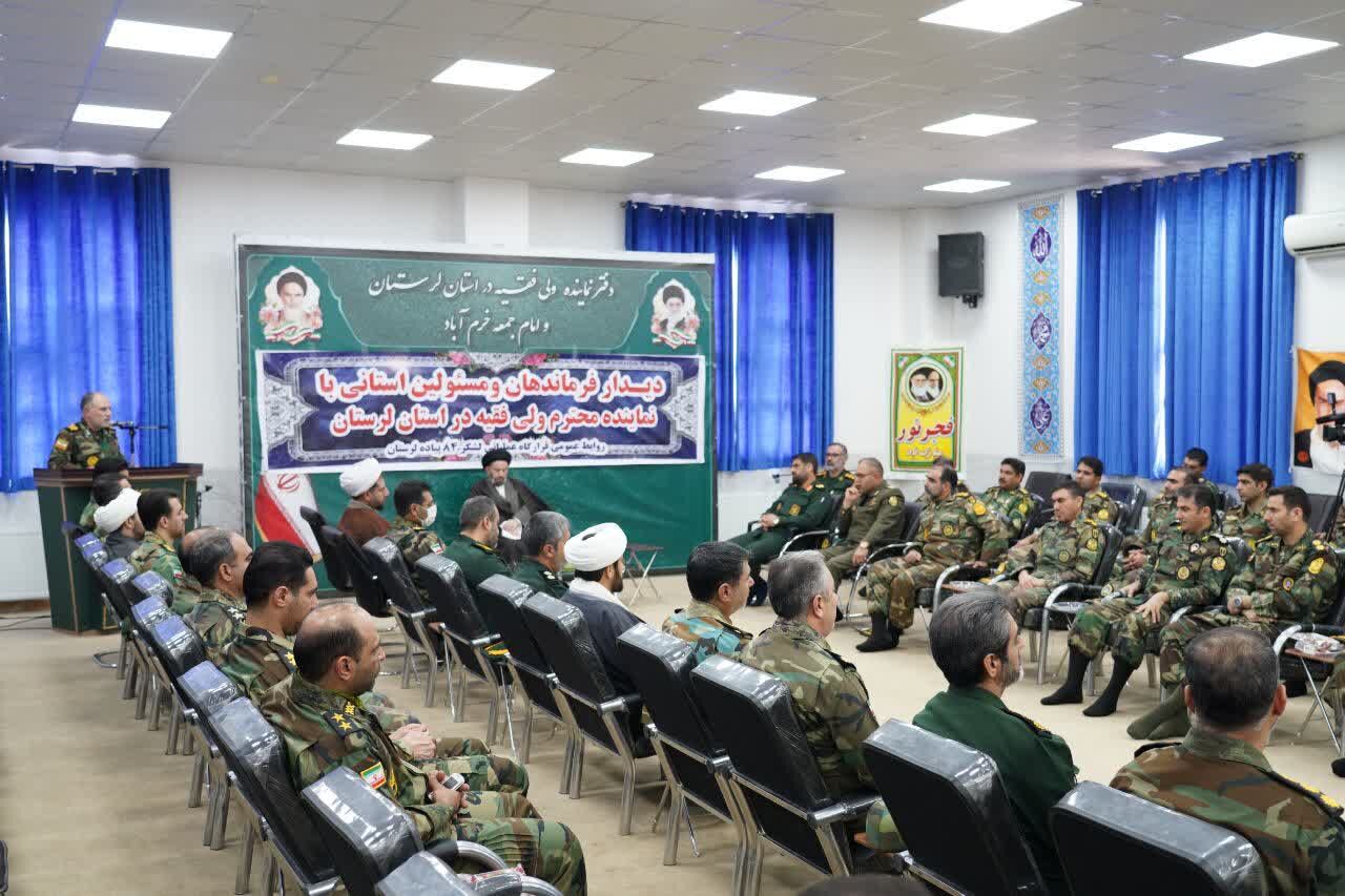 تشخیص بهموقع حق و امیدآفرینی درجامعه لازمه ادامه حرکت انقلاب درمسیر درست است