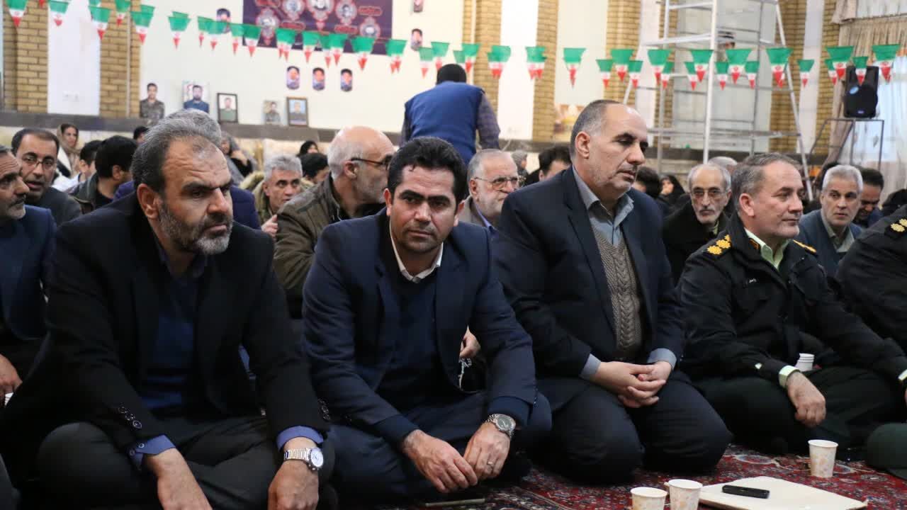 عصر خاطره بازاریان بیجار در پیروزی انقلاب اسلامی برگزار شد