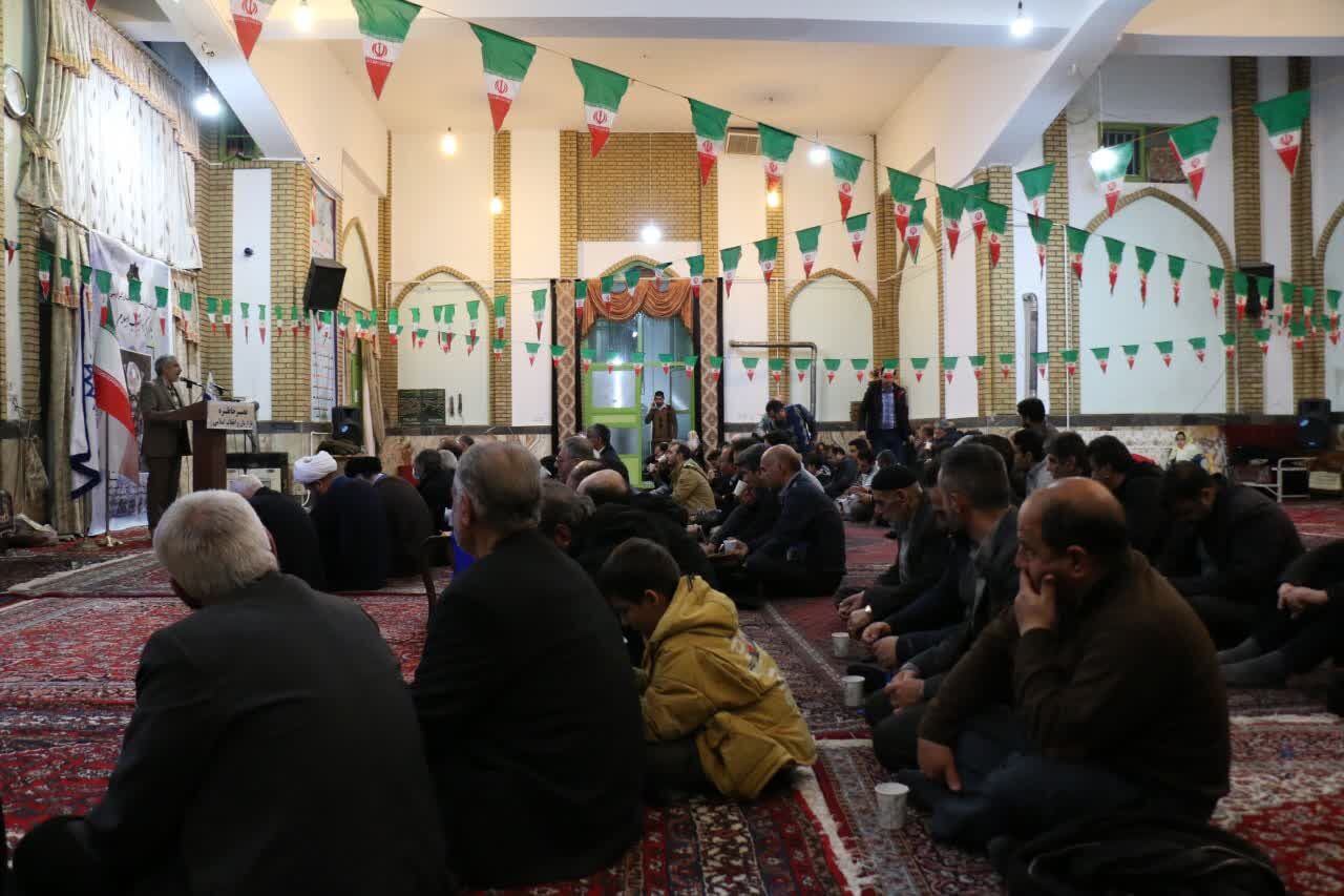 عصر خاطره بازاریان بیجار در پیروزی انقلاب اسلامی برگزار شد