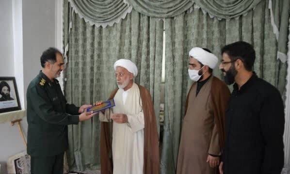 خاطراتی از طلبه مبارز در دوران انقلاب