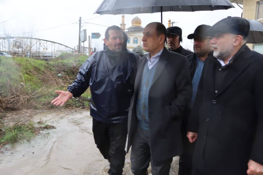 ۱۰۰خانه در رشت دچار آب گرفتگی/ خانوادهها در مساجد اسکان داده شدند