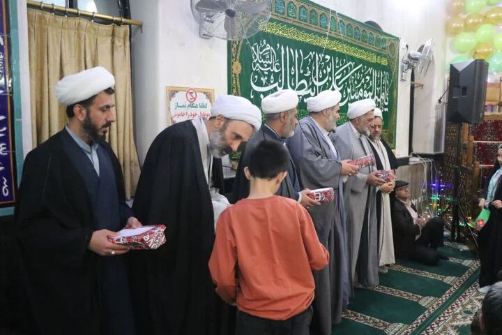 برگزاری جشن های شعبانیه و تجلیل از ۳۰ حافظ قرآن نکایی 