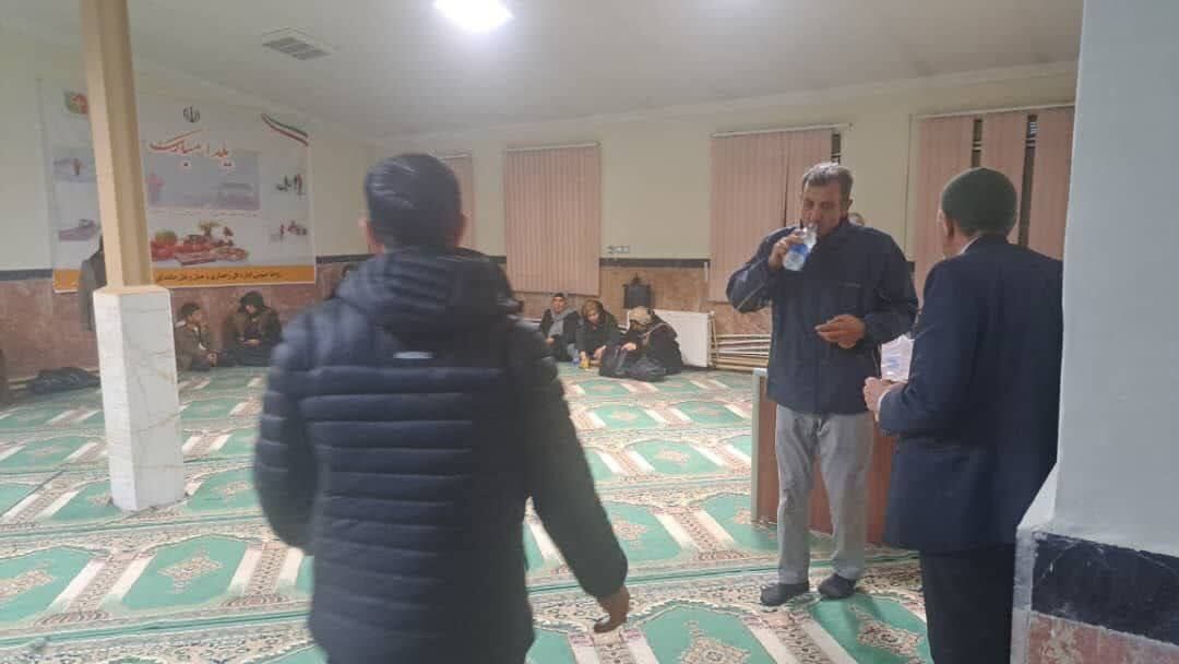 مساجد؛ پناهگاه امن مسافران در سرمای زمستان