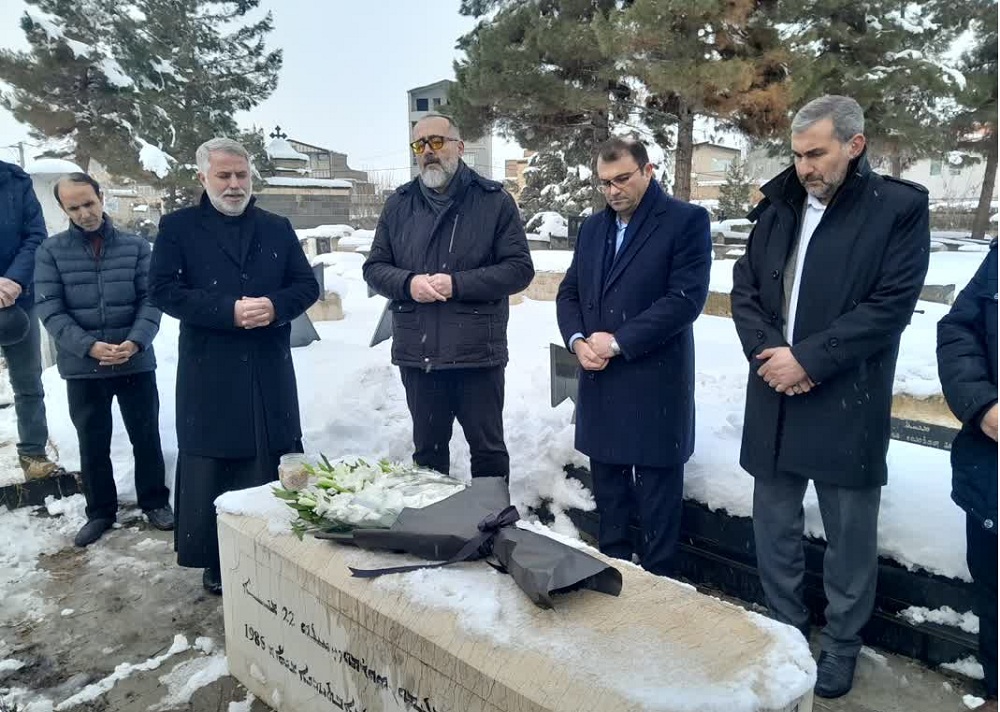 شهدا ارزشمندترین بندگان خدا هستند