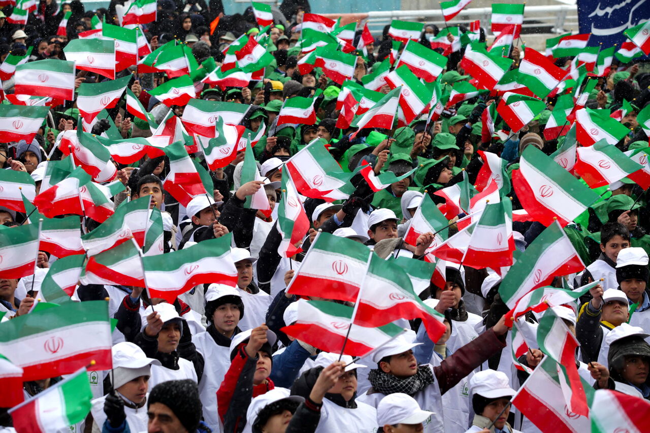 طلوع انقلاب اسلامی با نور انتظار مهدوی