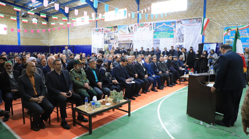 سالن ورزشی شهید سلیمانی شهباز و مدرسه ۶کلاسه شهدای پالایشگاه(۲) افتتاح شد