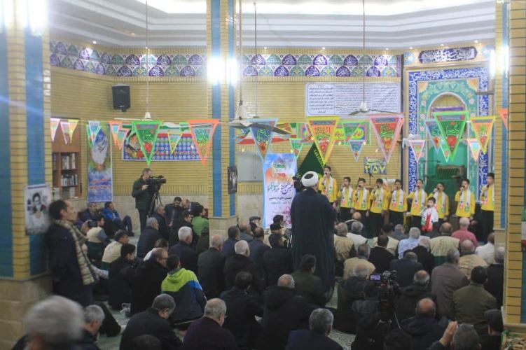 عطر خوش رضوی و طعم چای حرم، جشن مسجدی انقلاب را معطر کرد