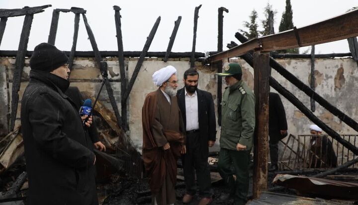 تخریب کامل مسجد کیاشهر در آتش سوزی