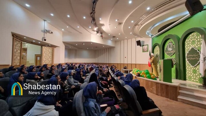 مفاهیم مهدویت در امامزاده جعفر(ع) اصفهان به دانش آموزان منتقل می شود