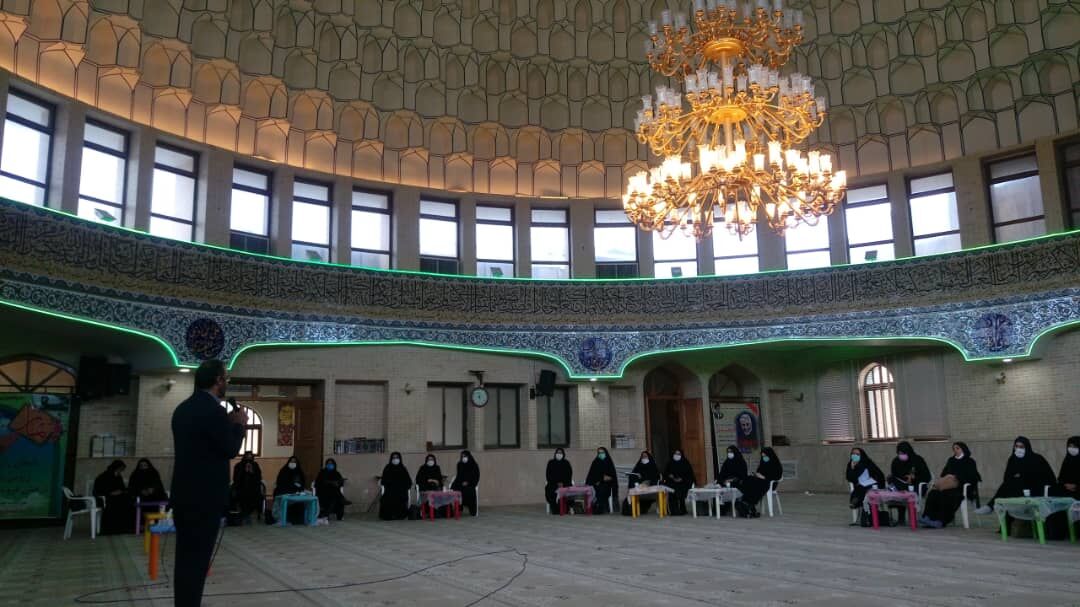 مسجدالنبی(ص) خمینیشهر، نگین مساجد دانشگاهی