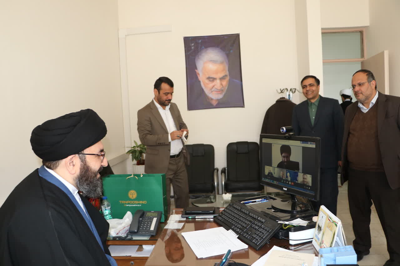 امام جمعه زنجان از اداره فرهنگ و ارشاد اسلامی و کانونهای مساجد بازدید کرد