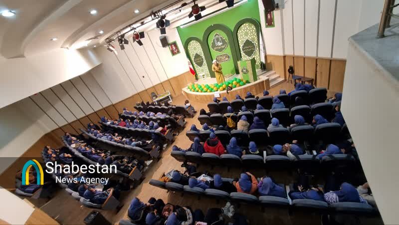 مفاهیم مهدویت در امامزاده جعفر(ع) اصفهان به دانش آموزان منتقل می شود