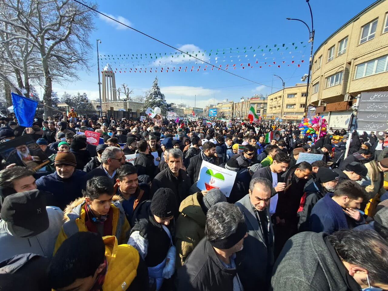 اجازه نمی‌دهیم کسی با تهدید و تحریم اراده خود را بر مردم ایران تحمیل کند