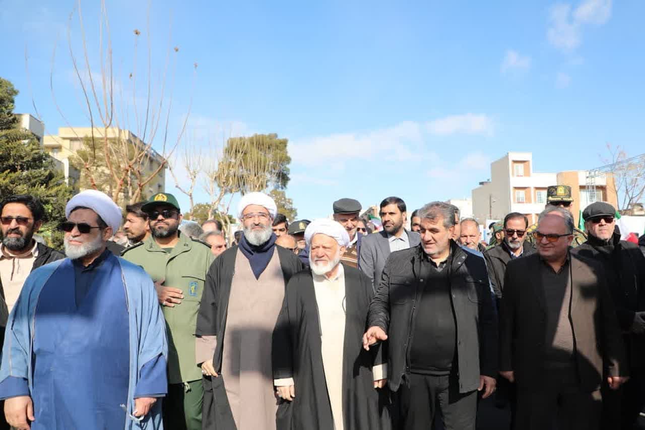 مردم استان سمنان تا پای  جان برآرمان های انقلاب ایستاده داند