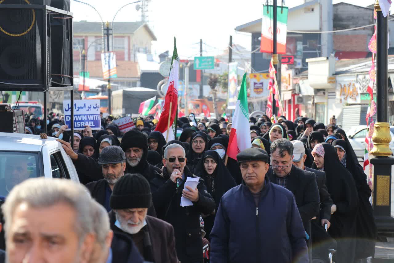 اسلام تنها قدرتیست که مقابل استکبار ایستاده است