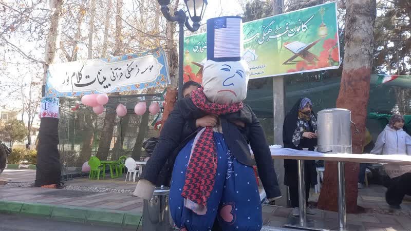 اعضای کانون های مساجد پای آرمان ها و ارزش‌های این انقلاب و نظام و ولایت ایستاده اند