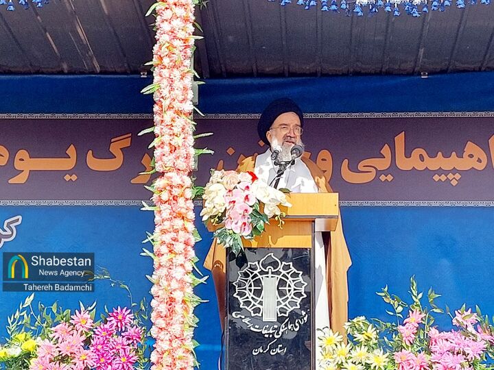 راز ماندگاری انقلاب، شکرگزاری در گام اول/ نفی‌مذاکره با دشمن خط قرآن است