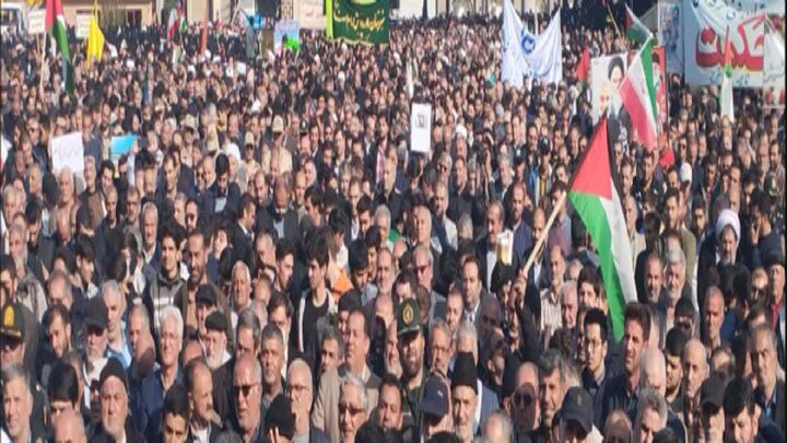 حضور پرشور مردم آذربایجان شرقی در راهپیمایی ۲۲ بهمن