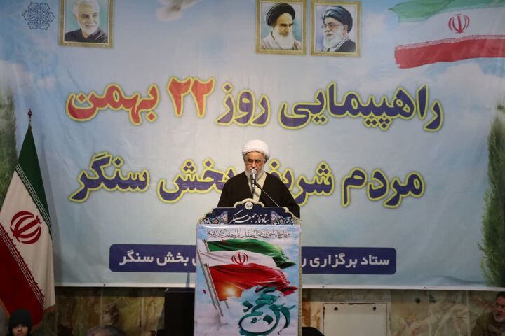 اسلام تنها قدرتی‌ است که مقابل استکبار ایستاده