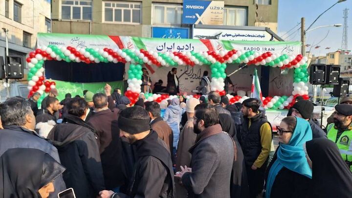 روایت حضور پر شور ملت ایران در " جشن پیروزی انقلاب اسلامی "