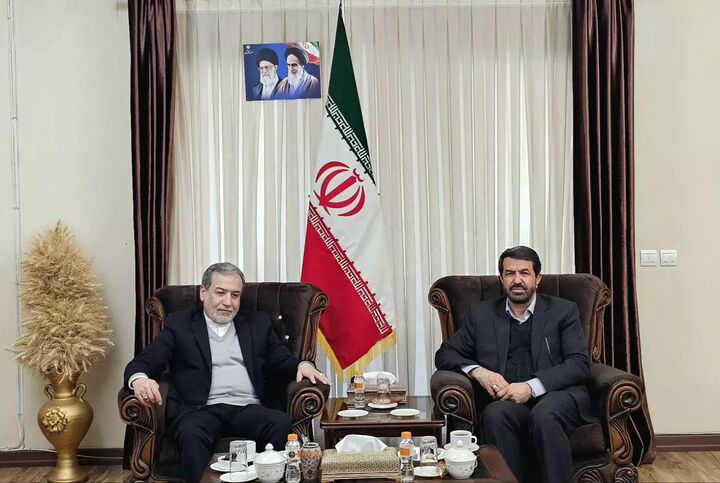 دیدار و گفتگوی  وزیر امور خارجه جمهوری اسلامی ایران و استاندار همدان