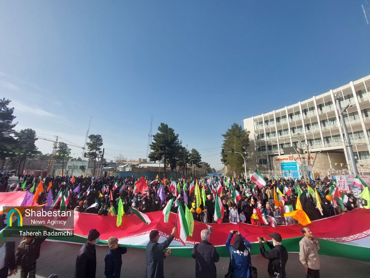 بیعت چهل و ششم کرمانیها در آوردگاه ۲۲ بهمن آغاز شد