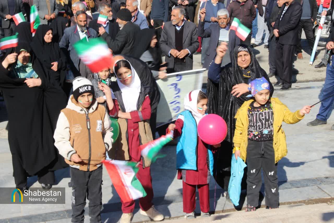 غرفه فرهنگی و هنری اداره کل فرهنگ و ارشاد اسلامی لرستان برپا شد