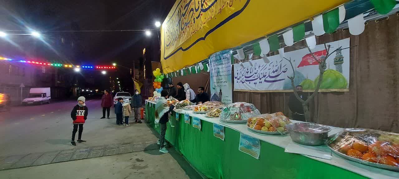 خیرات اموات در آیین «چراغ برات» با «سینی‌های آسمانی»