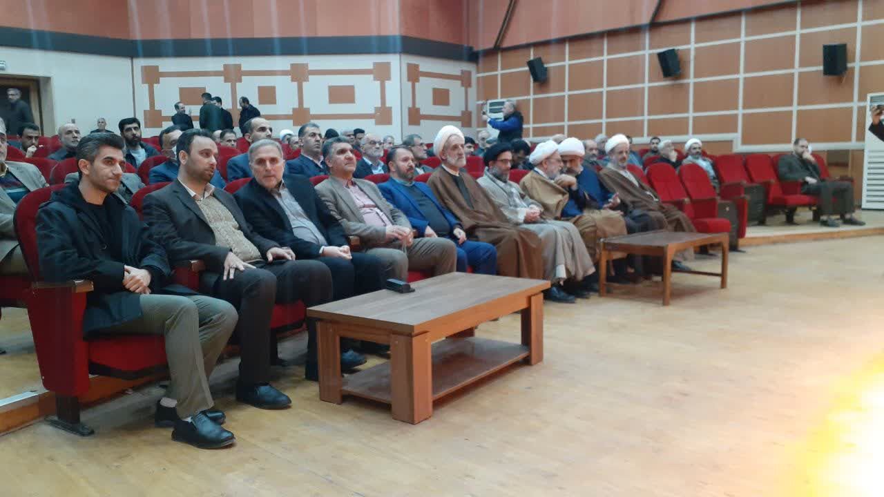 ایران به برکت خون شهدا پرچمدار مبارزه با آمریکاست 
