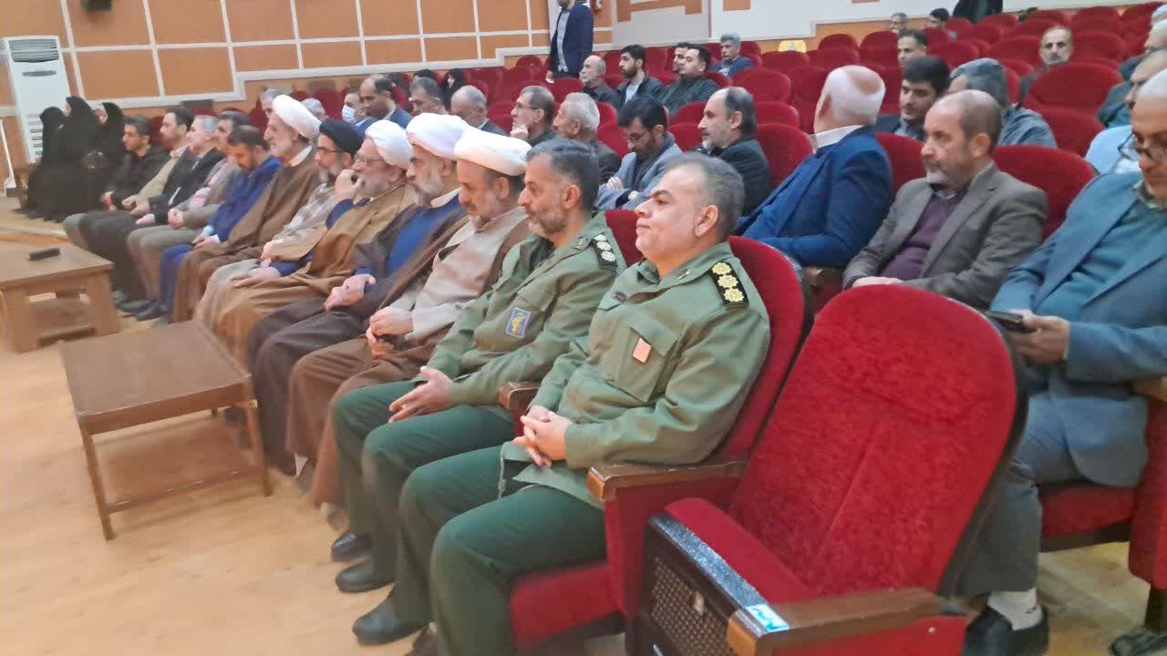 ایران به برکت خون شهدا پرچمدار مبارزه با آمریکاست 
