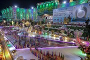 روشن کردن ۱۱۹۱ شمع در باب القبله حرم حضرت عباس(ع) به مناسبت میلاد امام مهدی(ع)