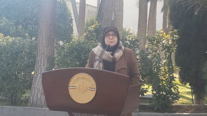 تصویب آیین نامه اجرایی تبیین و ترویج اندیشه های رهبر انقلاب در هیات دولت/ ایران زیر بار حرف زور نمی رود