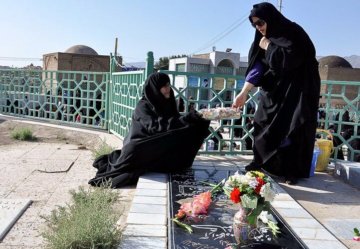 سایه خرافات بر سنت‌های مذهبی/ ازدحام و ترافیک؛ چالش‌های ناگفته مراسم روز برات