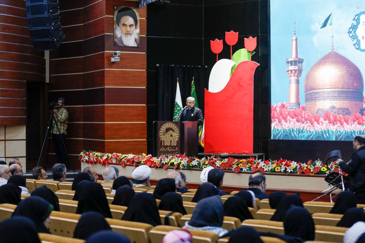 «مکتب، رهبر، ملت» سه ضلع نظام هستند که مورد هدف دشمن قرار گرفته است