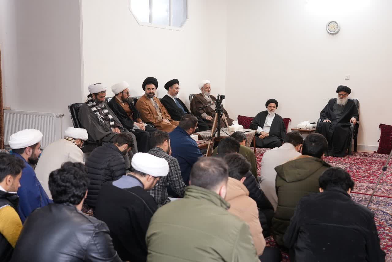 اساتید باید فراتراز تعلیم وتعلم جهت تربیت طلاب خود بیاندیشند