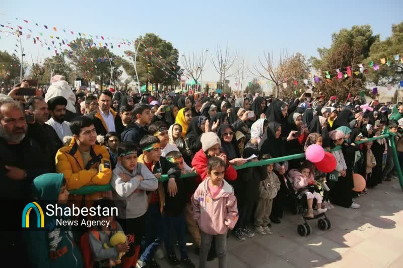 تجلی شور و شوق عاشقان مهدی در نصف جهان