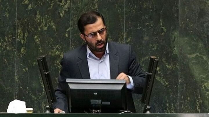 از مطالبات بازنشستگی تا برنامه دولت برای افزایش سرمایه بانکهای دولتی