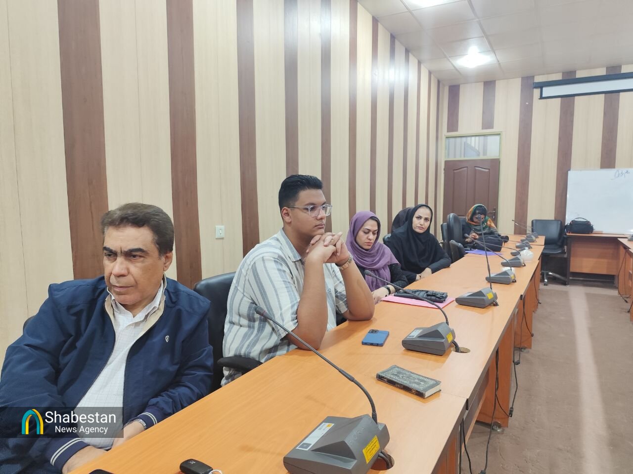 نشست پژوهشی از سری برنامه های جنبی چهارمین جشنواره موسیقی فجر جنوب کرمان برگزار شد