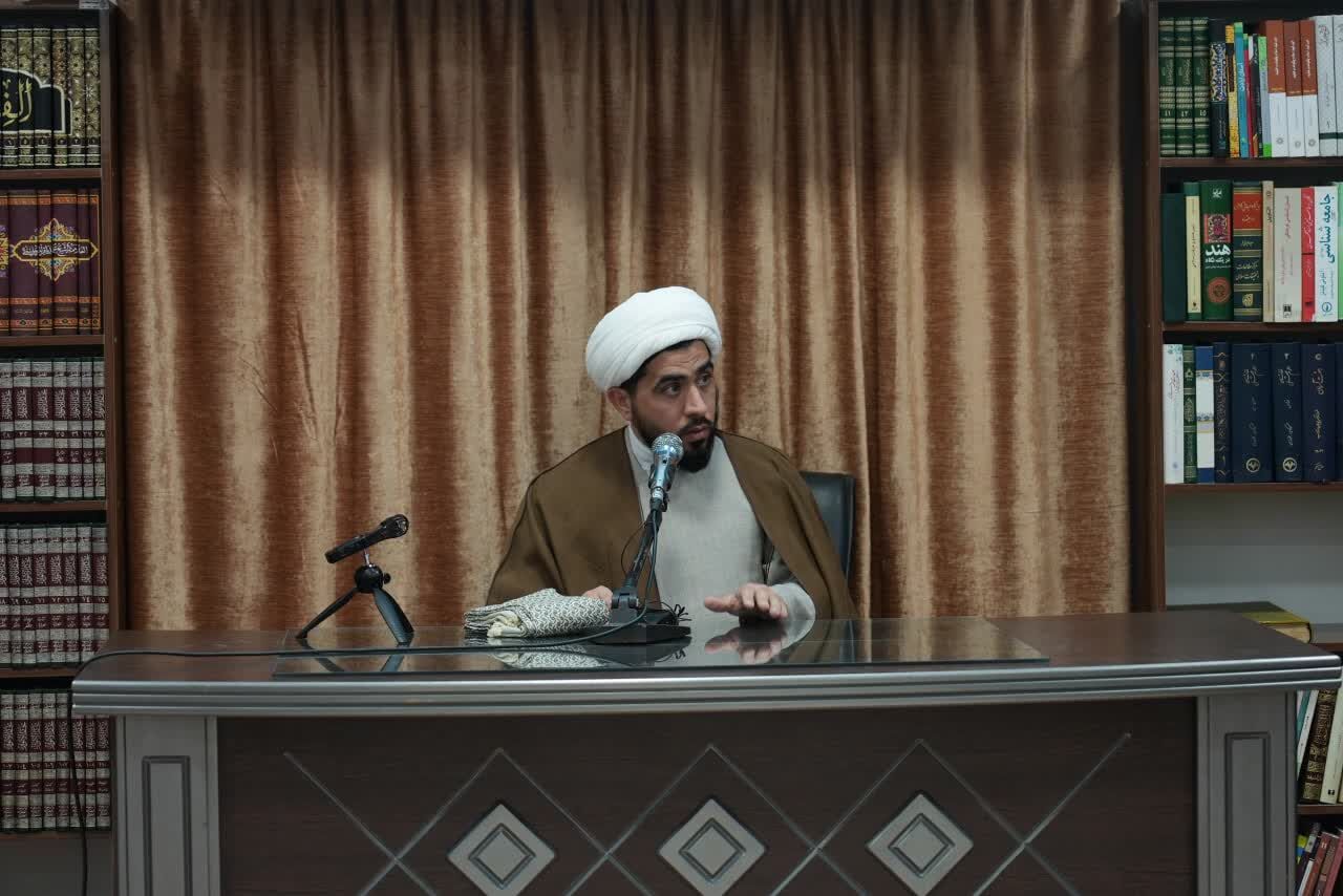 معدفی شخصیتهای برجسته شیعه به نسل جدید با شعر و هنر