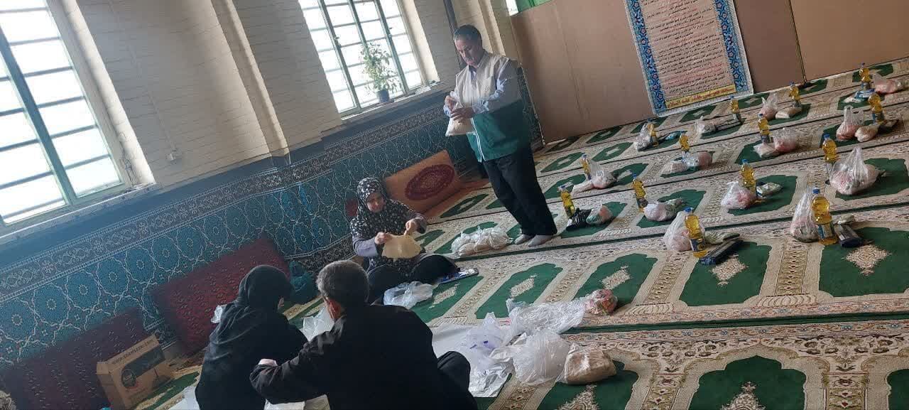 توزیع ۱۶بسته معیشتی بین توانخواهان در اسلام آباد غرب