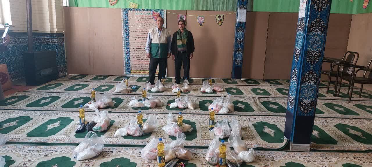 توزیع ۱۶بسته معیشتی بین توانخواهان در اسلام آباد غرب