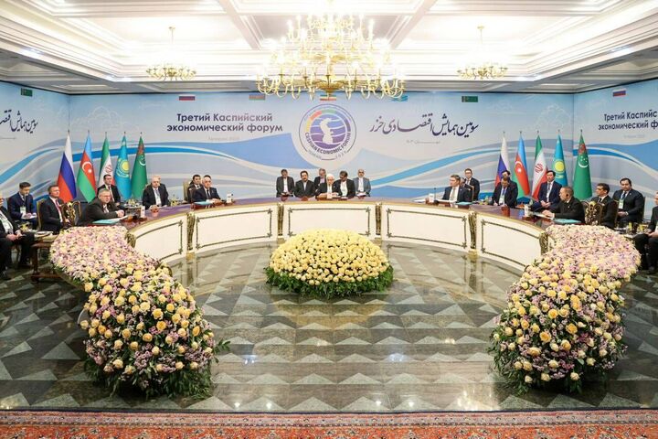 تشکیل مجمع استانداران استان های ساحلی دریای خزر / پیشنهاد ایجاد مناطق مشترک آزاد تجاری