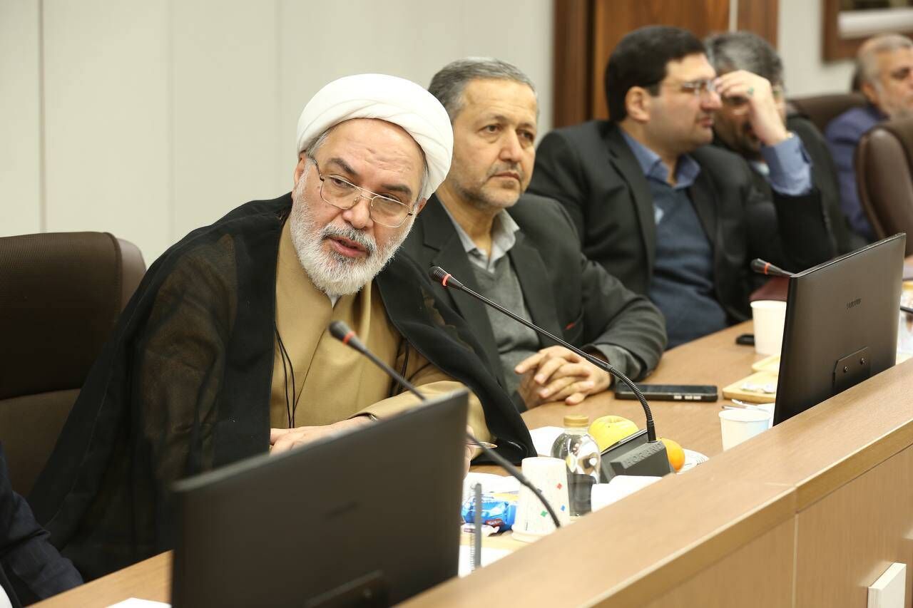 باید در وزارت فرهنگ و ارشاد اسلامی شیوهای از سلامت اداری را با حداکثر بهرهوری اجرا کنیم