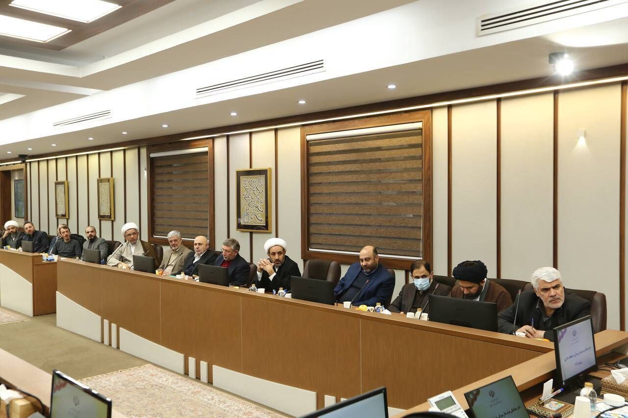 باید در وزارت فرهنگ و ارشاد اسلامی شیوهای از سلامت اداری را با حداکثر بهرهوری اجرا کنیم