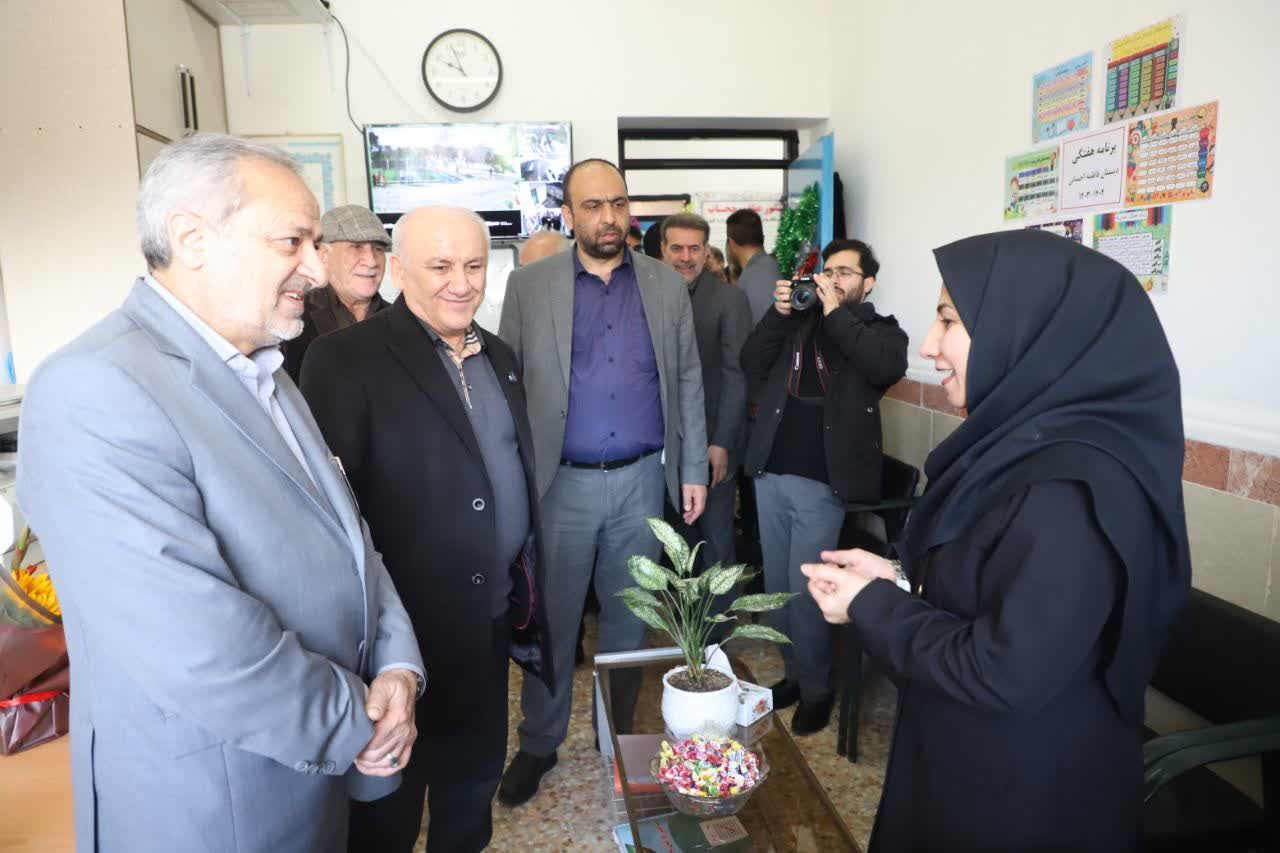 بازدید وزیر آموزش و پرورش از پروژههای آموزشی در چالوس