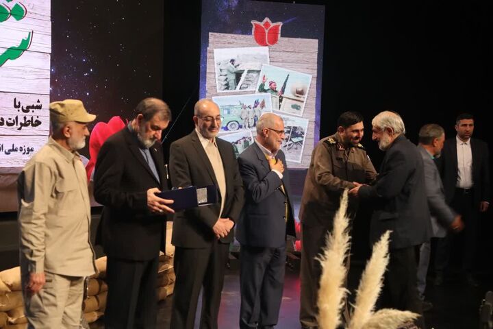 نهمین ویژه برنامه شب خاطره در موزه ملی انقلاب اسلامی و دفاع مقدس