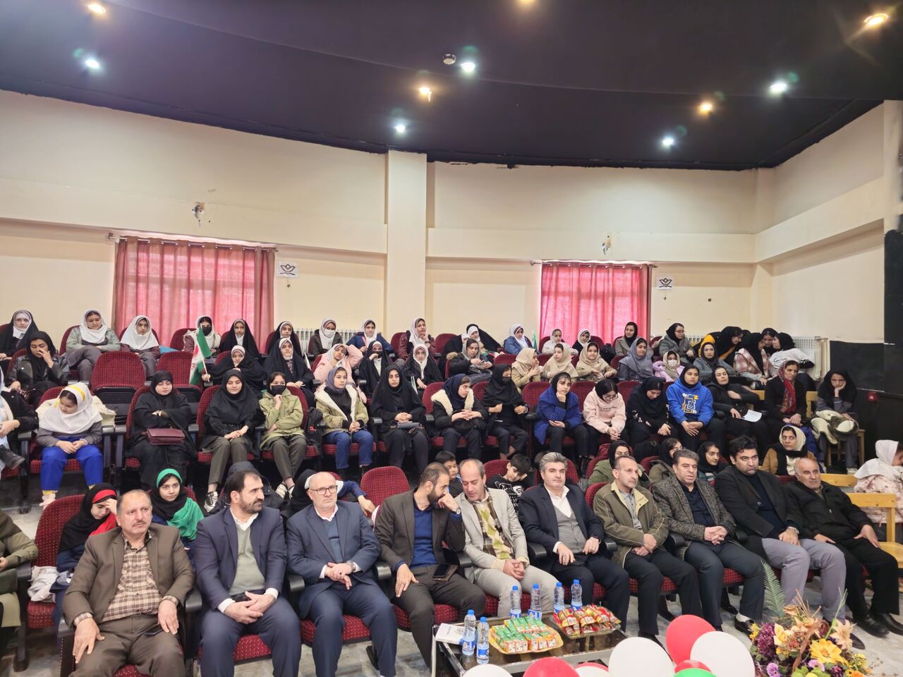 کانونهای تربیتی بستری برای تقویت هویت فرهنگی نوجوانان است