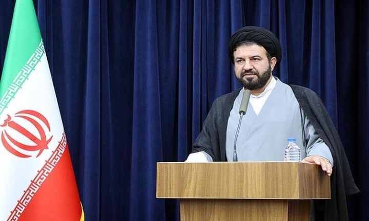 هدف اصلی دشمن ضربه زدن به اعتبار نظام است