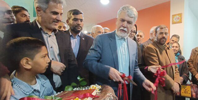 سفر وزیر و هدیهای برای کتابدوستان؛ افتتاح سه کتابخانه، گامی بهسوی عدالت فرهنگی