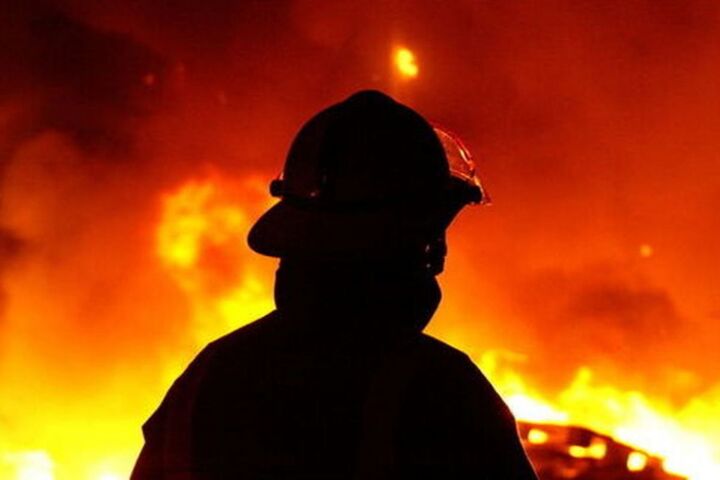 آتش‌سوزی مجتمع تجاری صدف اردبیل مهار شد